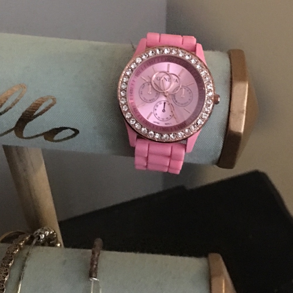 Buckle Geneva watch